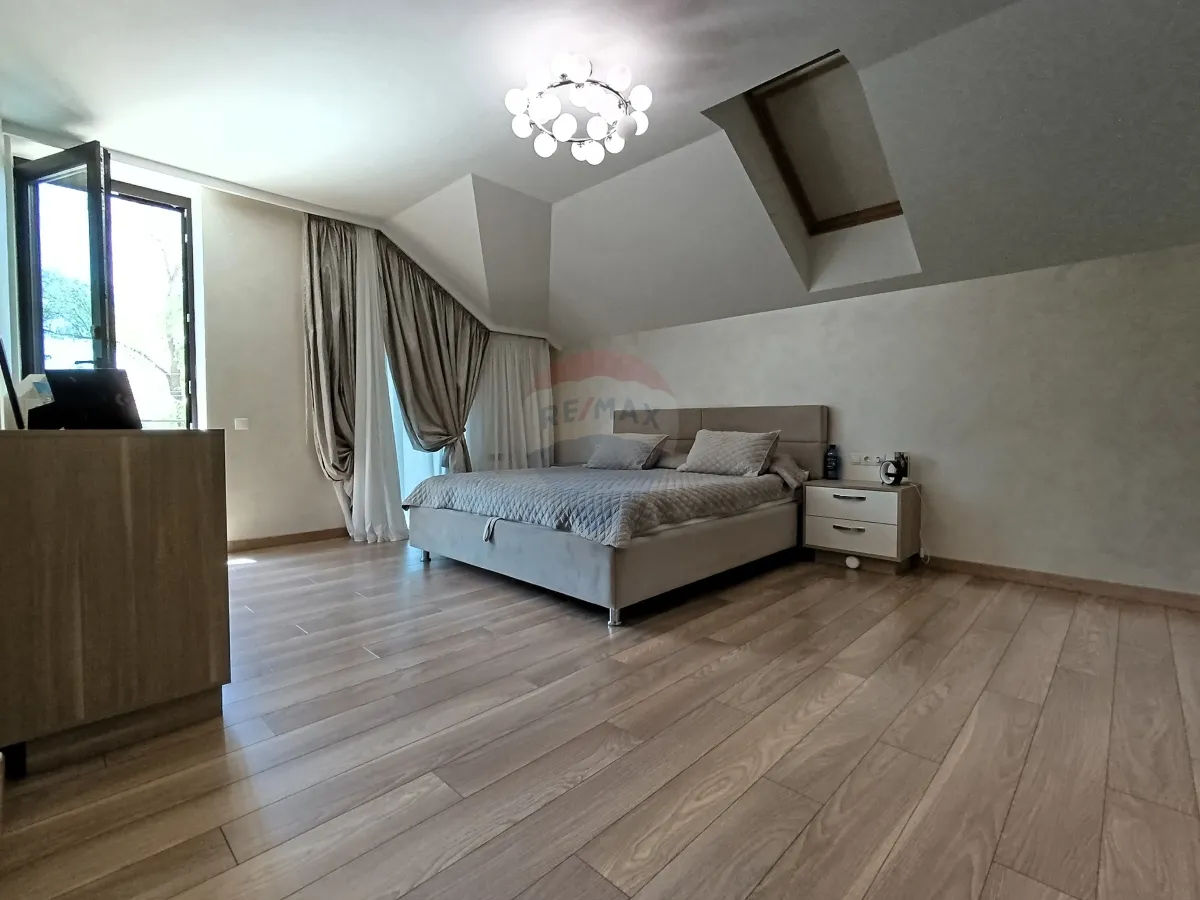 Durlești. Casă Excepțională 4 dormitoare + Living. 310 m.p. 6 ari. Confort și Eleganță la Superlativ foto 14