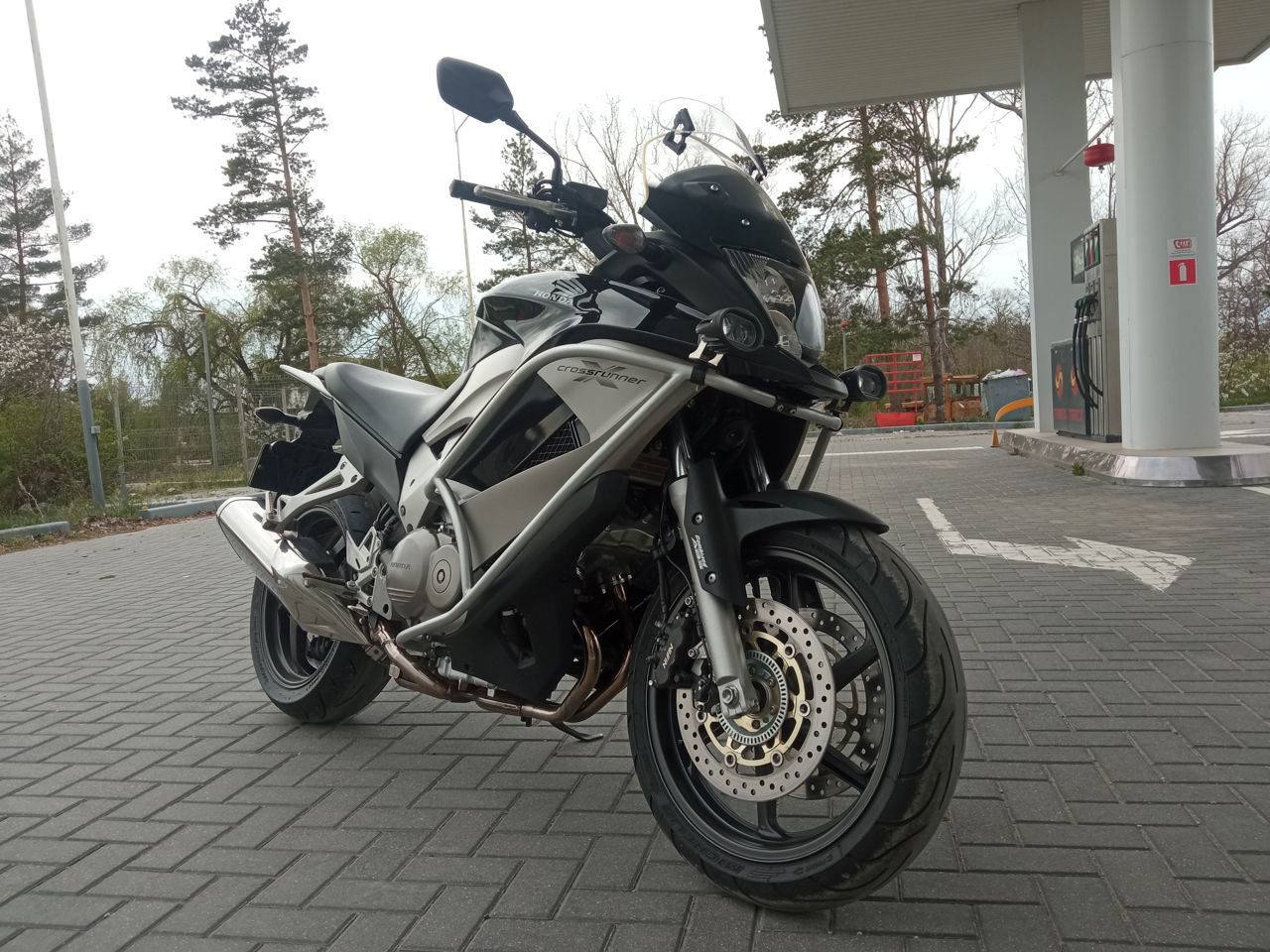 Honda VFR 800X Crossruner foto 1