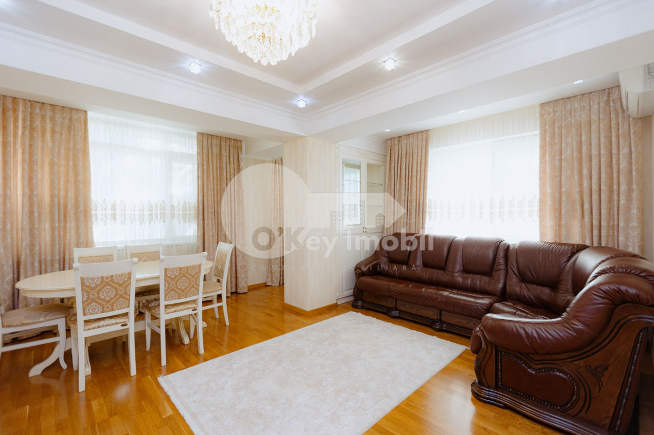 Apartament cu 3 camere, 93 m², Râșcani, Chișinău foto 0