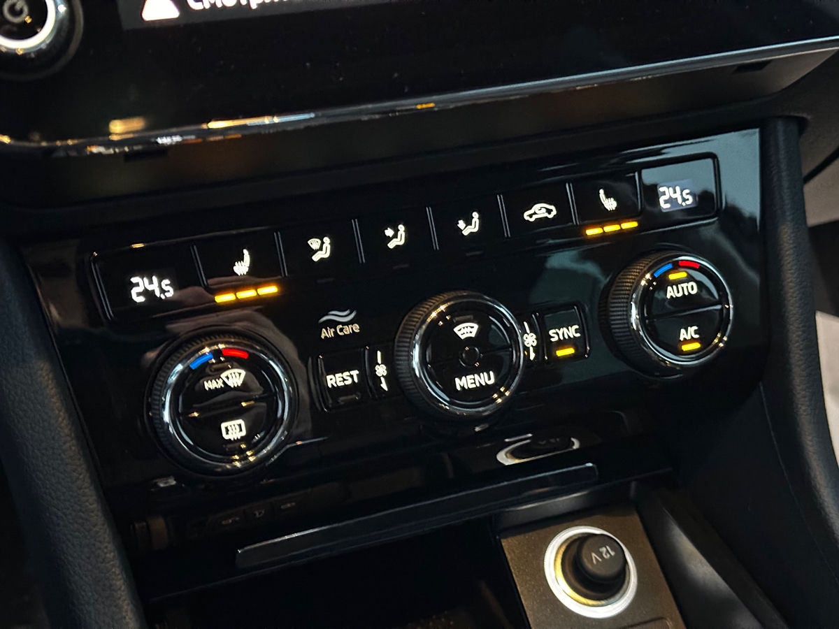Skoda Superb foto 17