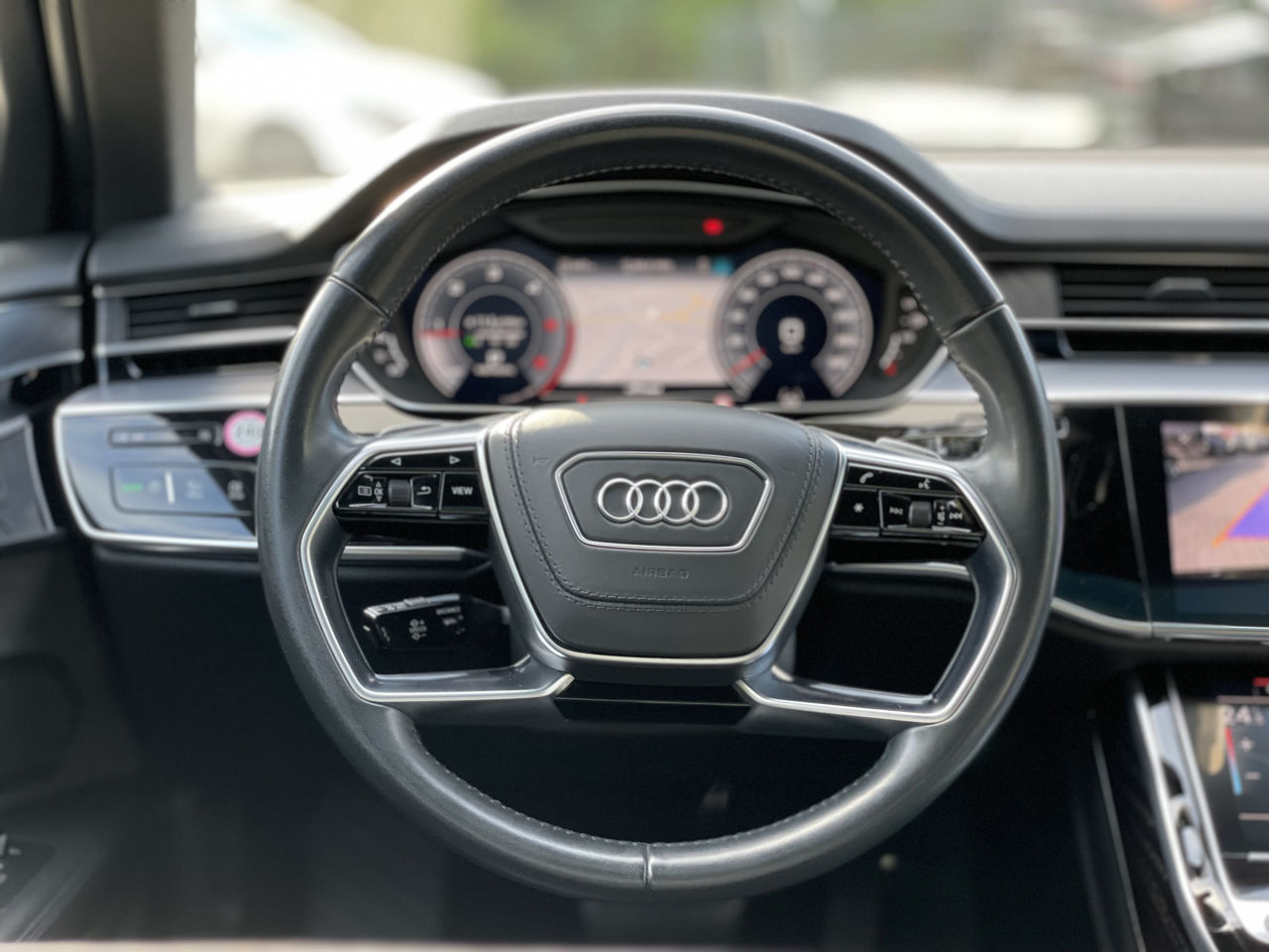 Audi A8 foto 9