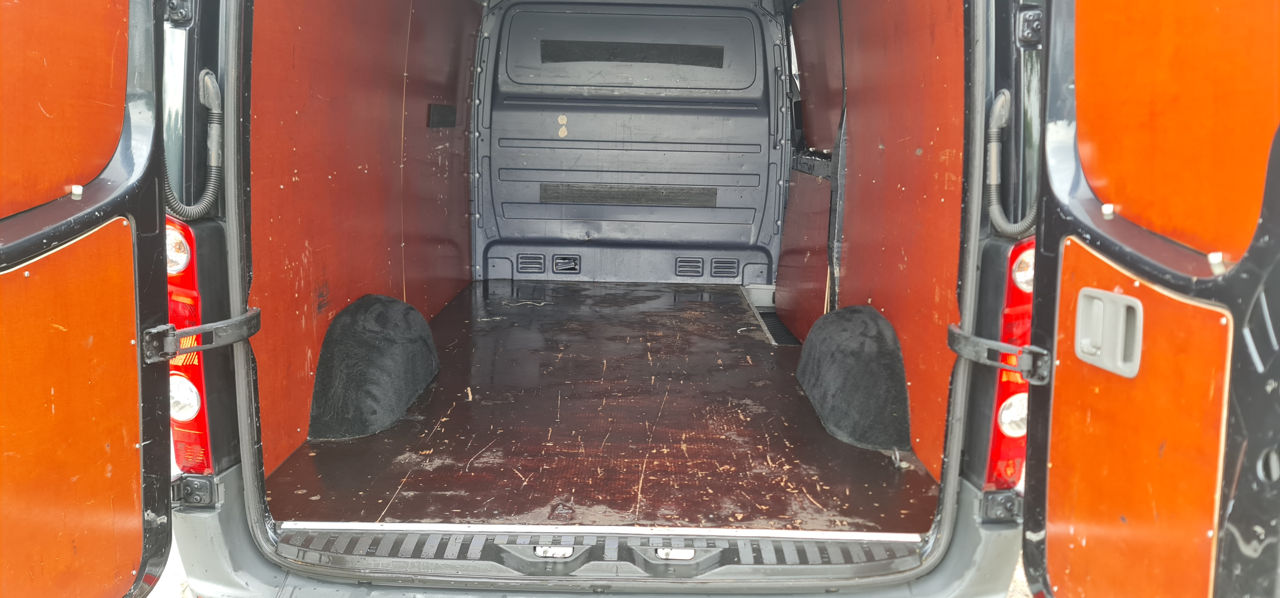 Volkswagen Crafter 2.5 фото 6