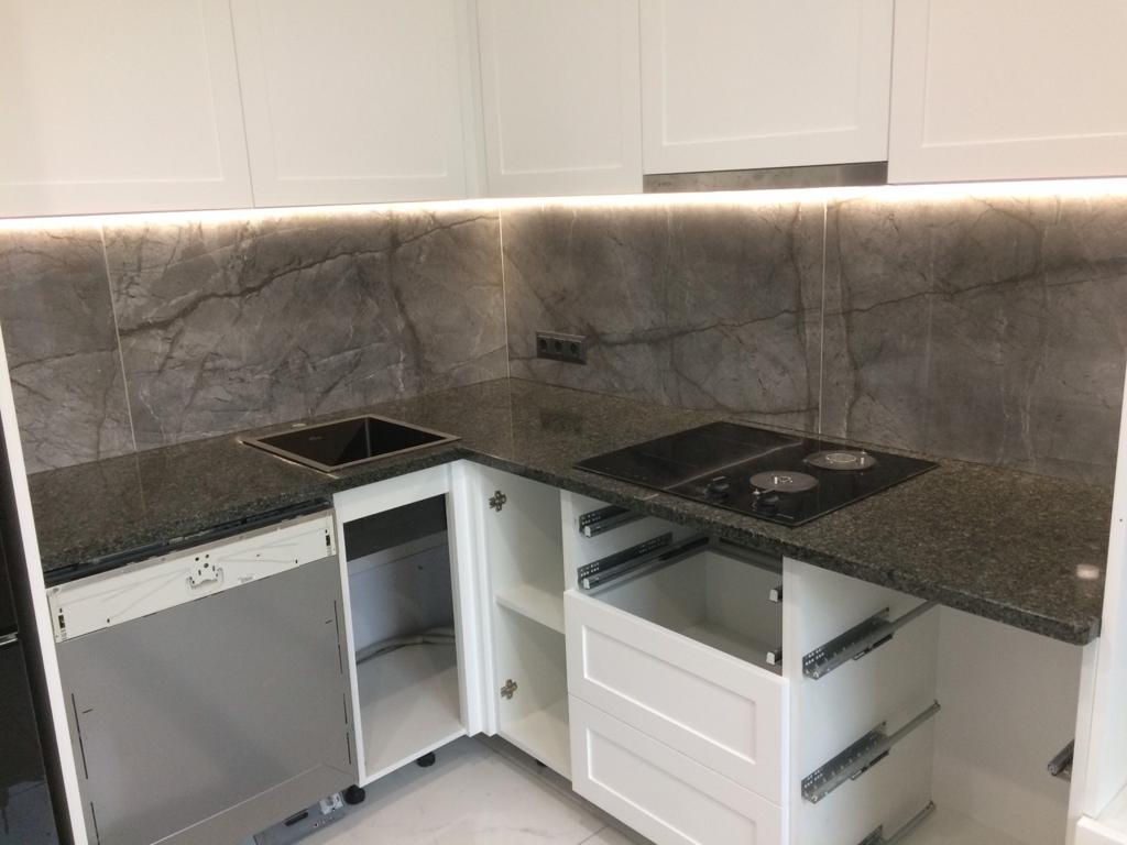 Scări, blaturi, pervazuri, glafuri etc. din granit sau marmura + instalare foto 8