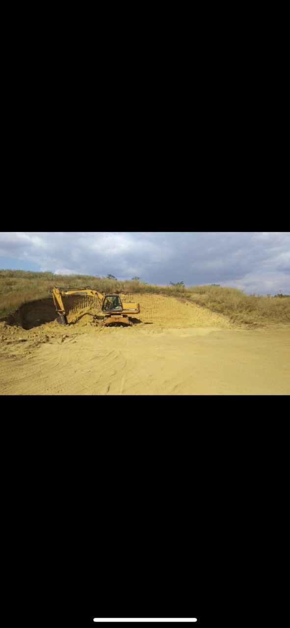 Servicii excavator si basculante foto 5