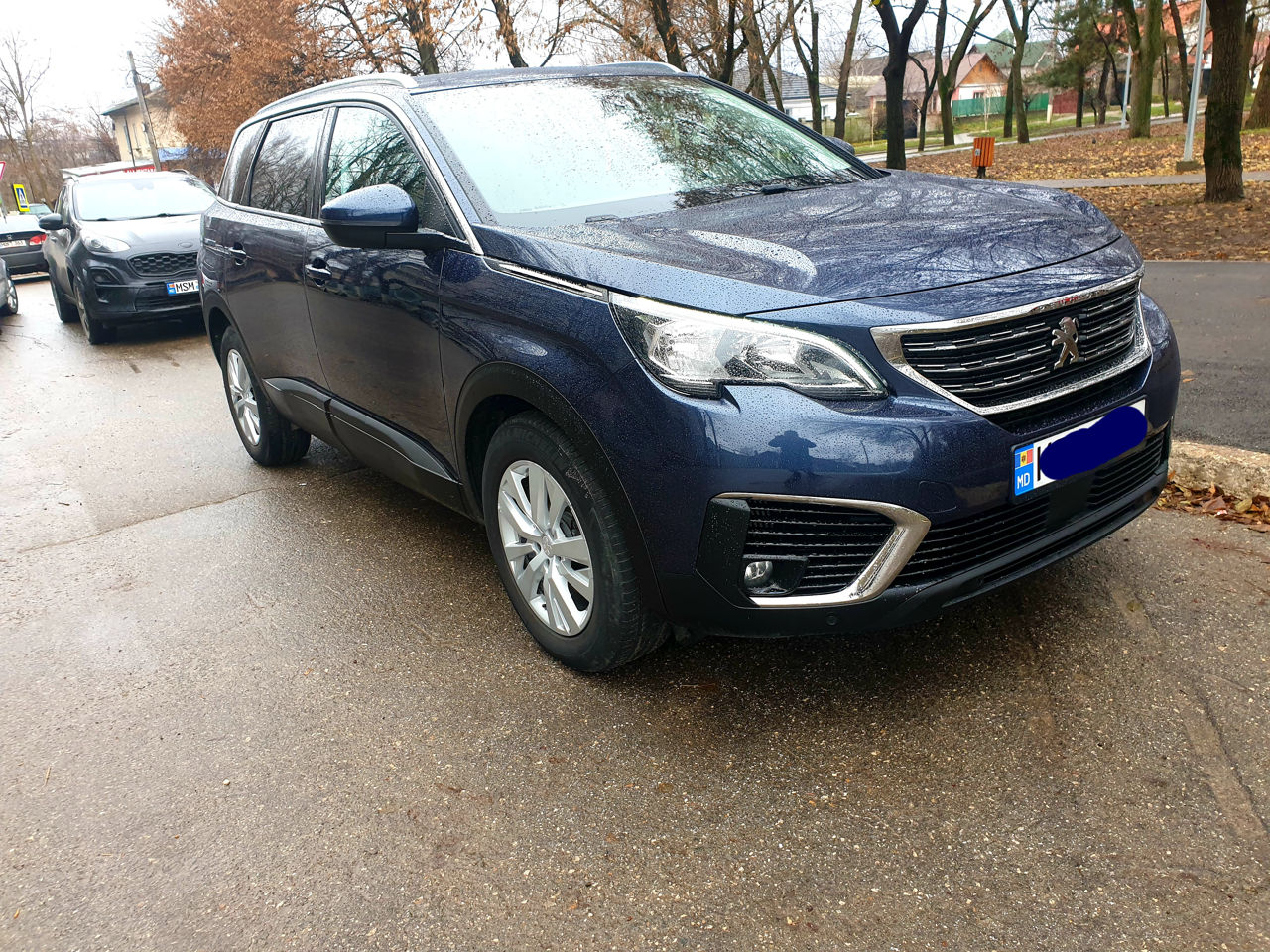 Peugeot 5008 foto 2