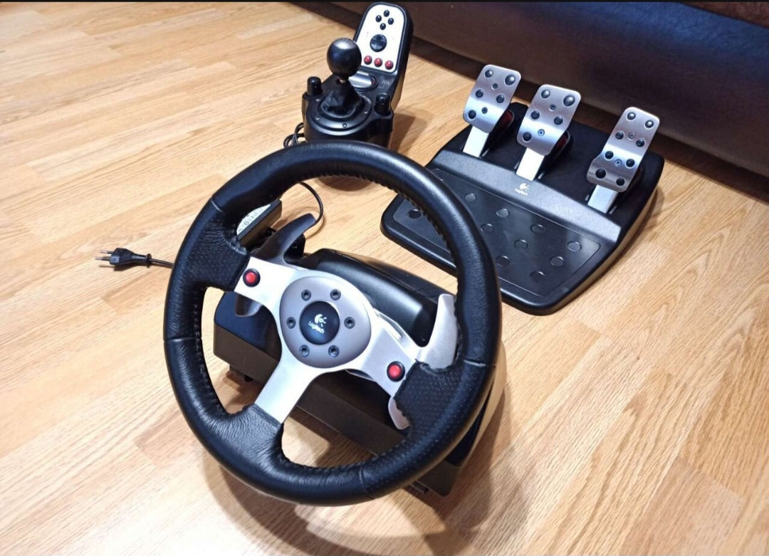 Logitech g25