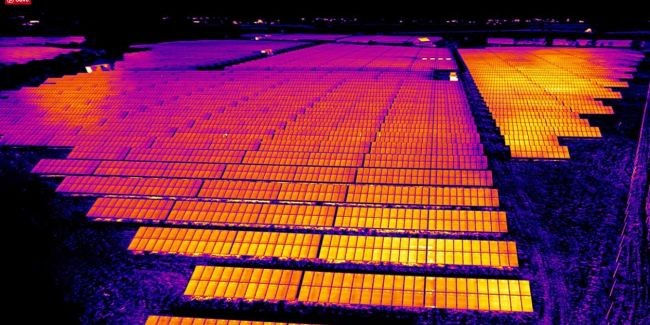 Servicii de verificare a panourilor fotovoltaice. foto 2
