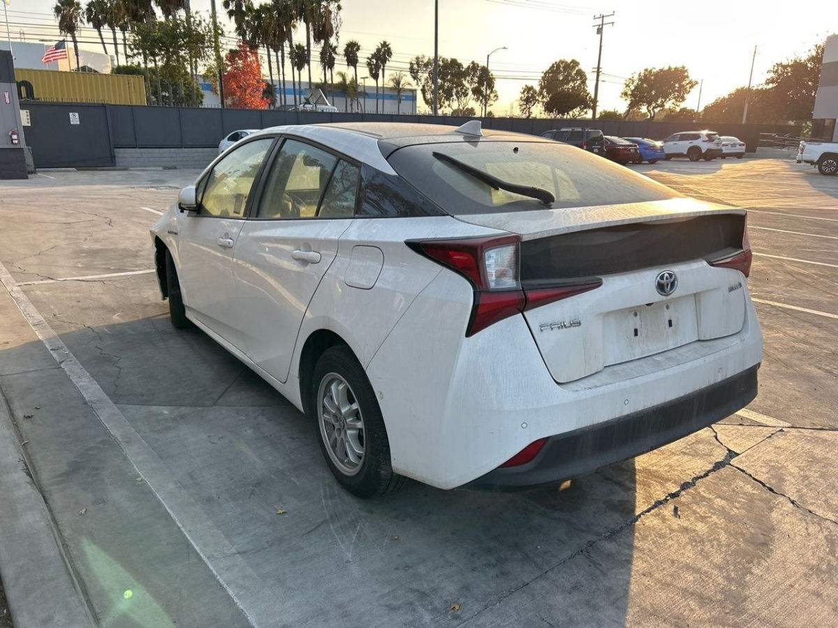 Toyota Prius foto 6