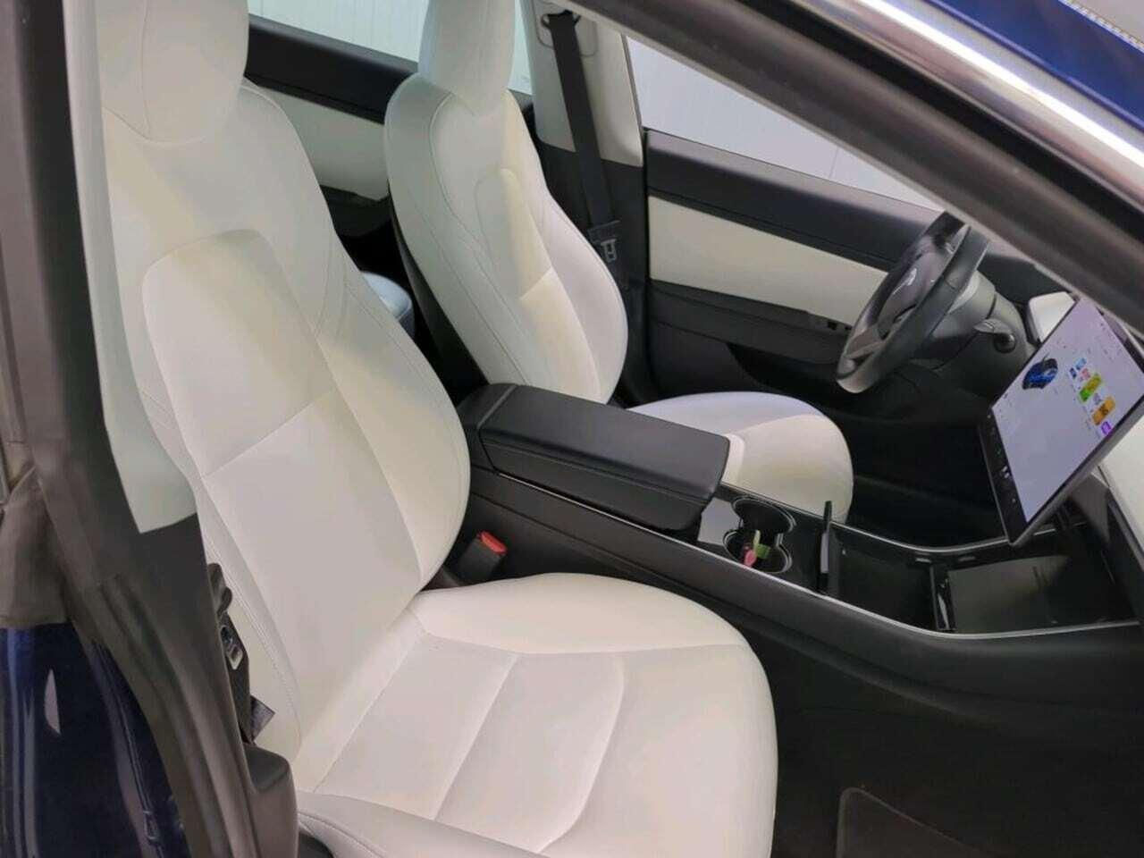 Tesla Model 3 фото 6