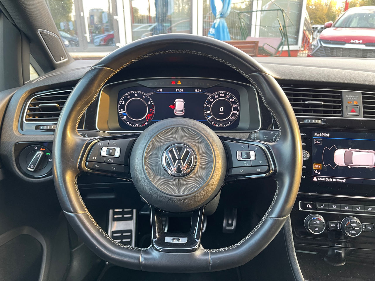 Volkswagen Golf фото 14