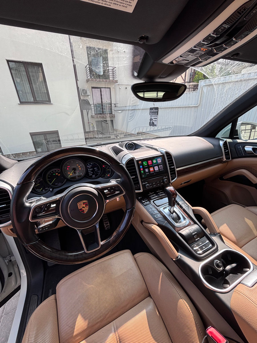Porsche Cayenne foto 4