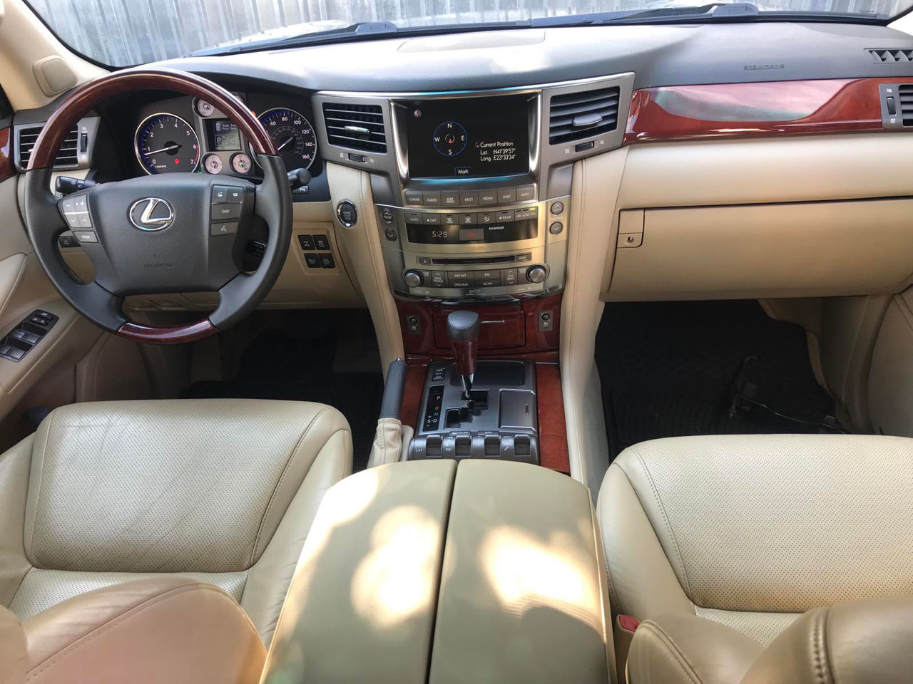 Lexus LX Series foto 9