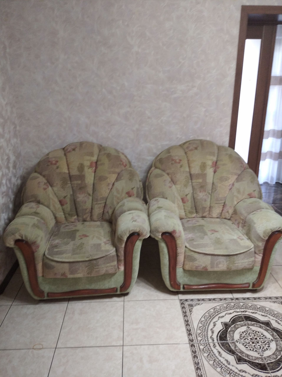 диван и 2 кресла