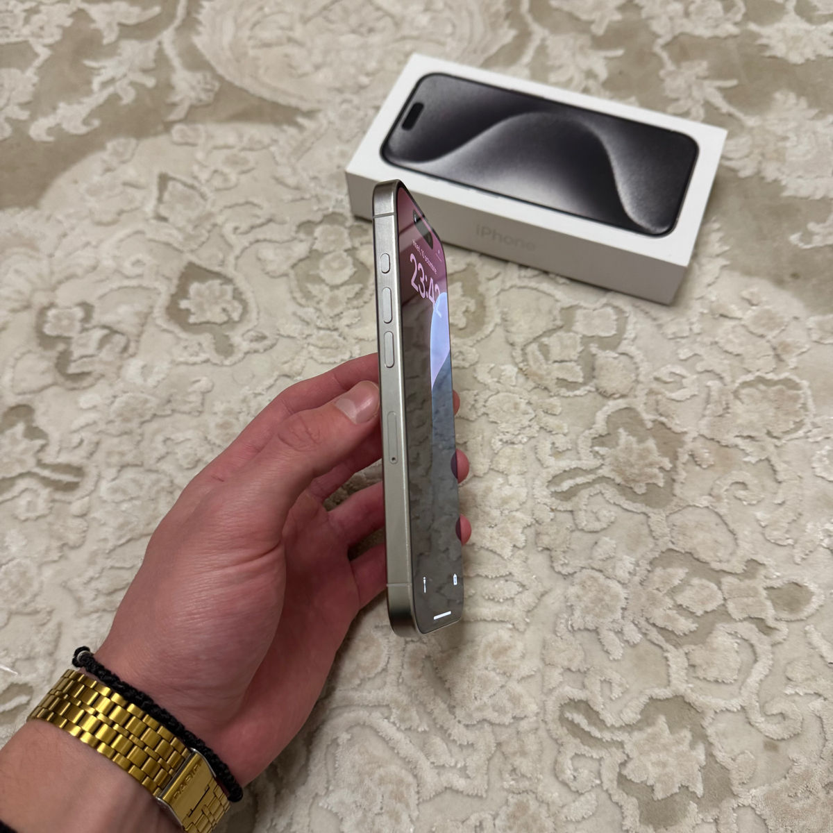 iPhone 15 Pro 128GB White Titanium foto 2