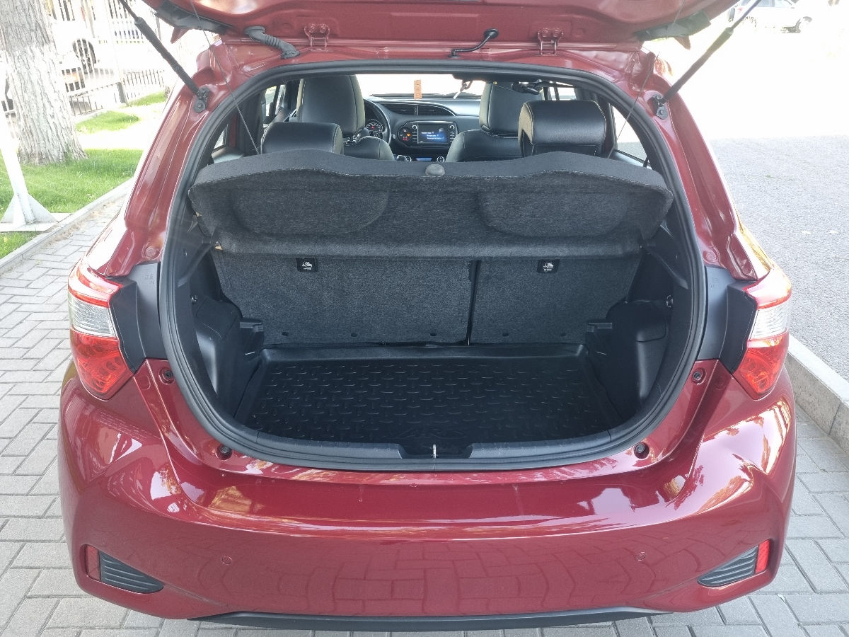 Toyota Yaris 2018 photo 18