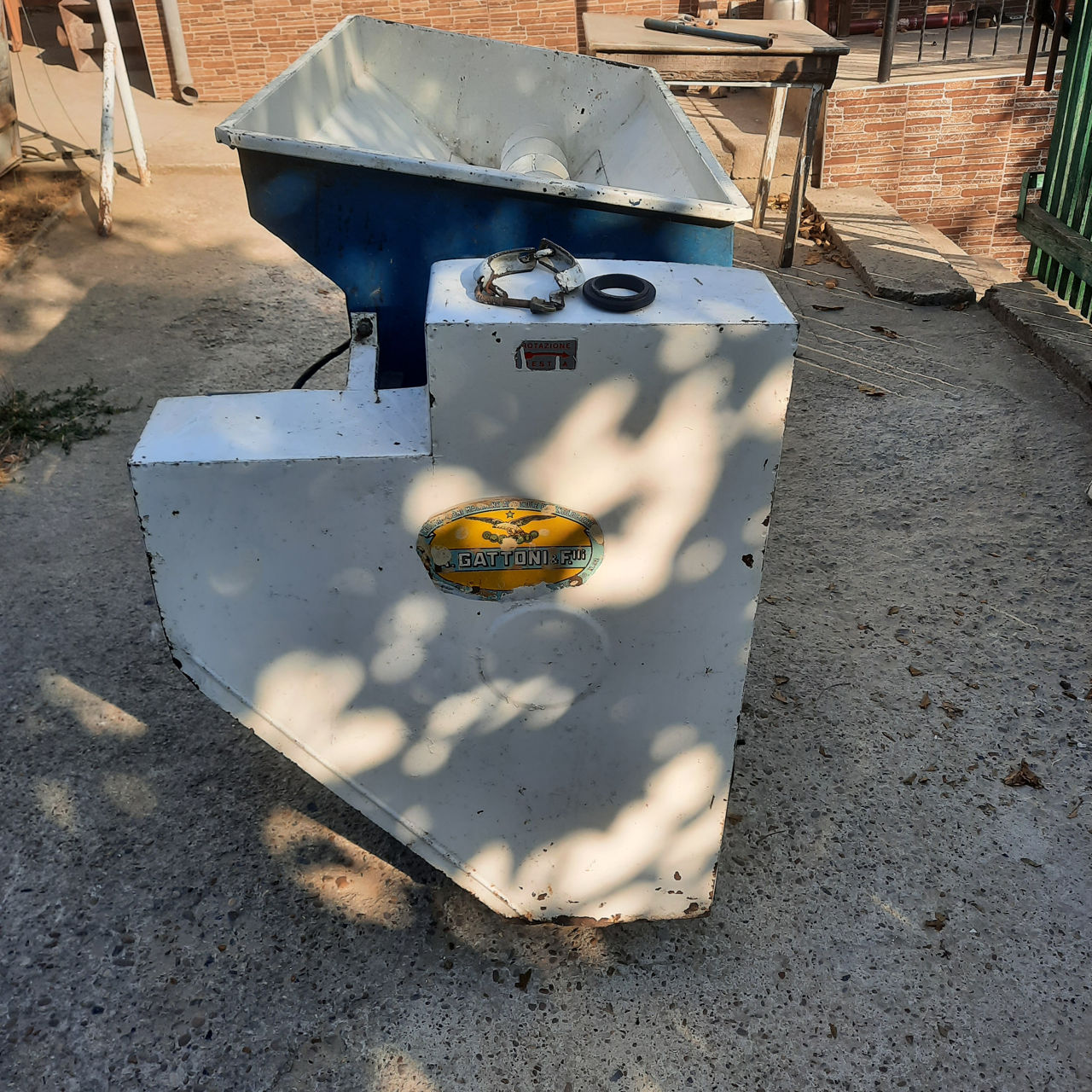 Vînd zdrobitoare de struguri italiană foto 2