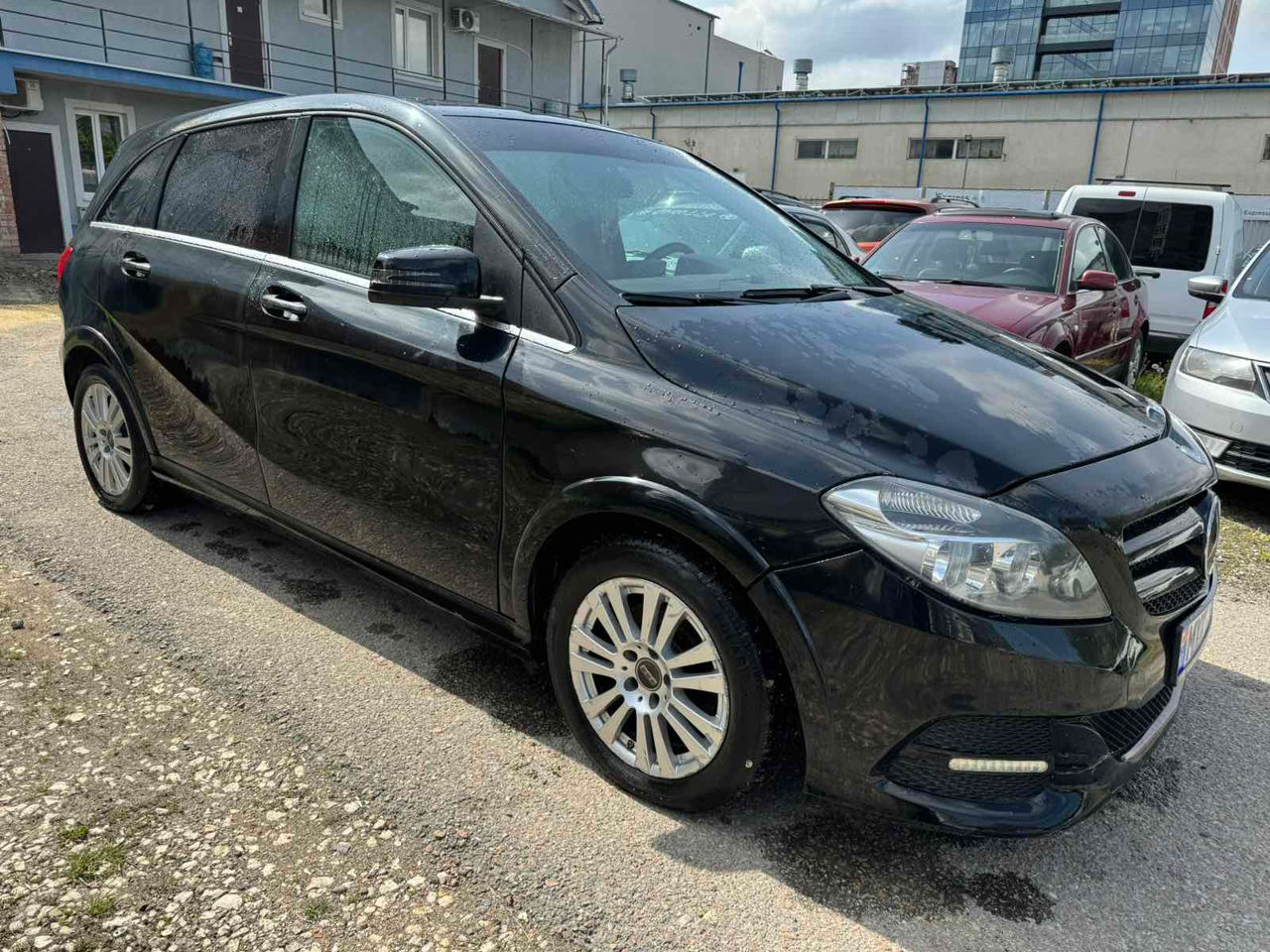 Mercedes B-Class foto 1
