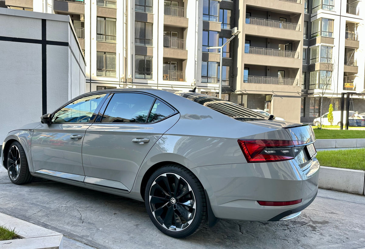 Skoda Superb foto 9
