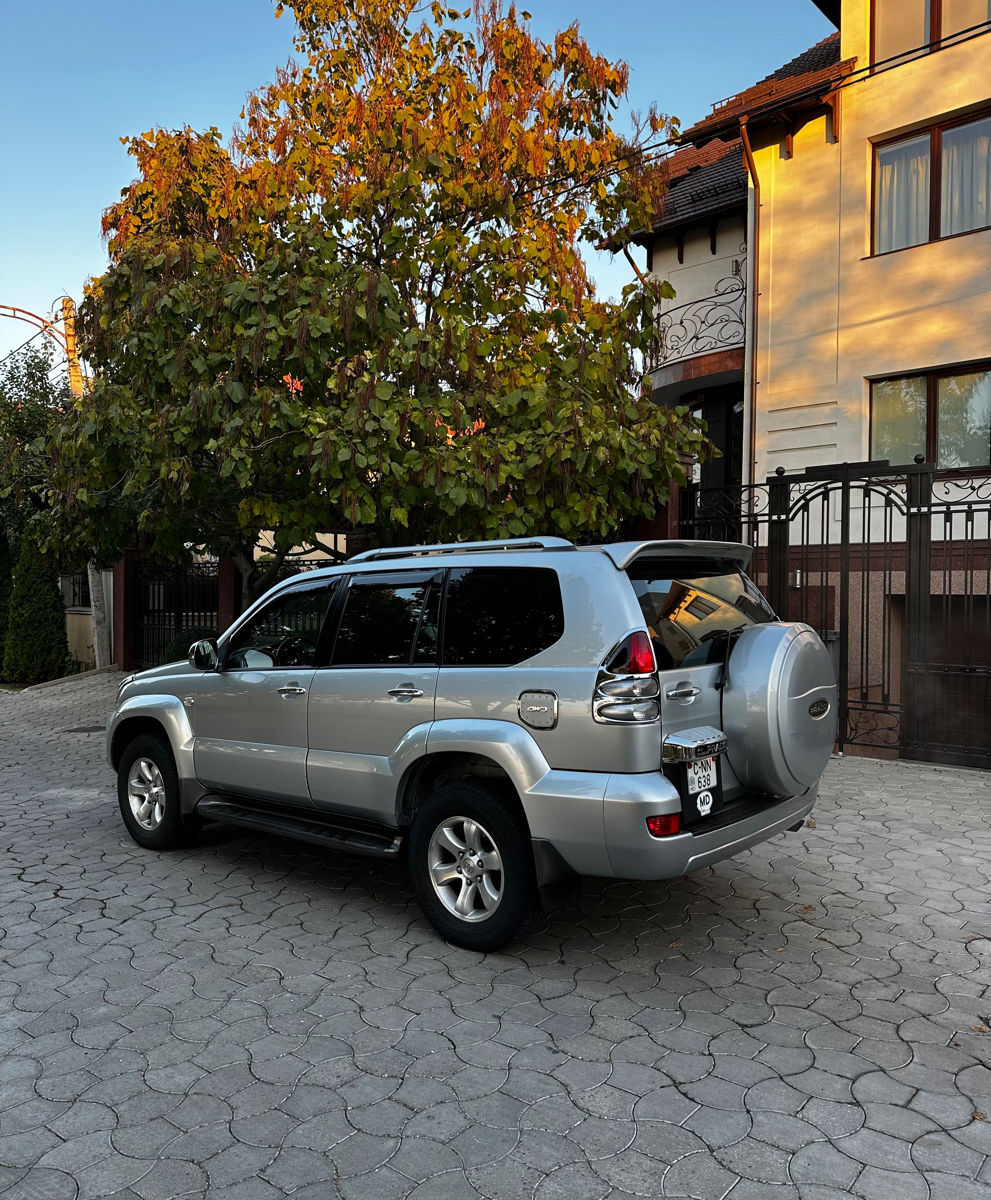 Toyota Land Cruiser Prado foto 6