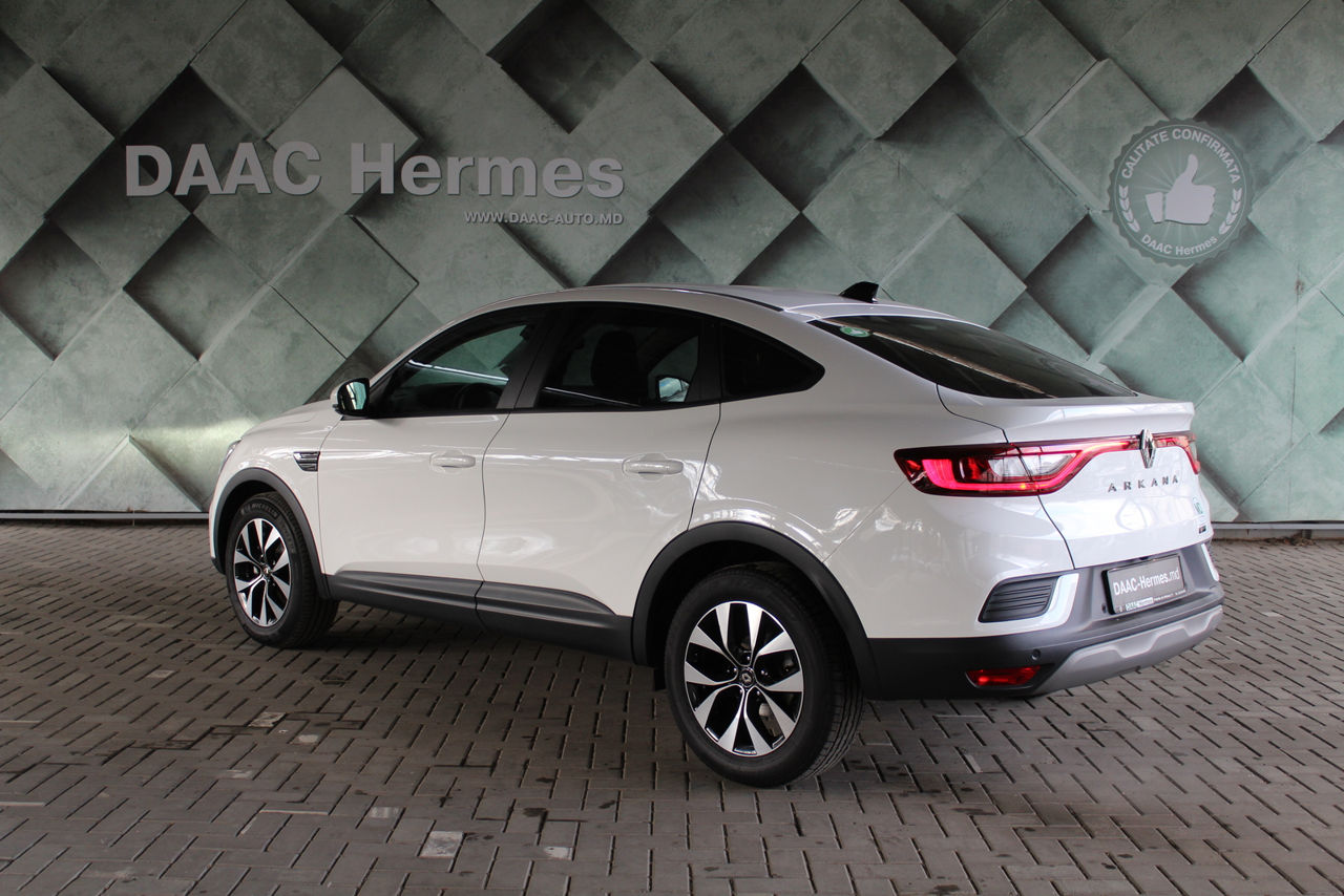 Renault Arkana foto 1