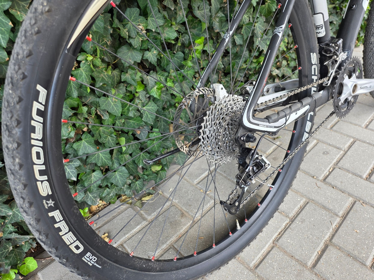 Scott scale Pro карбон 29 калеса