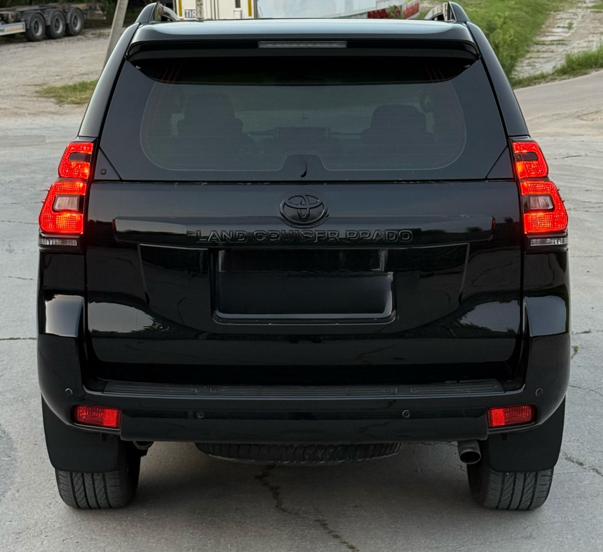 Toyota Land Cruiser Prado фото 6