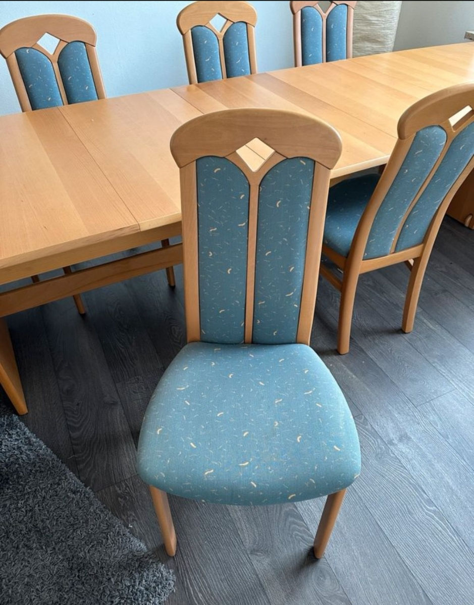 Masa extensibilă +12 scaune. foto 3
