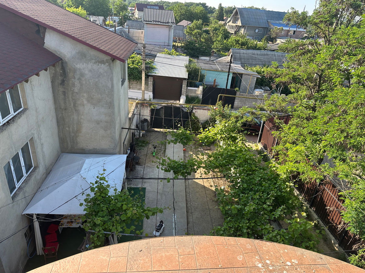 De vinzare două case în sectorul botanica  foto 4