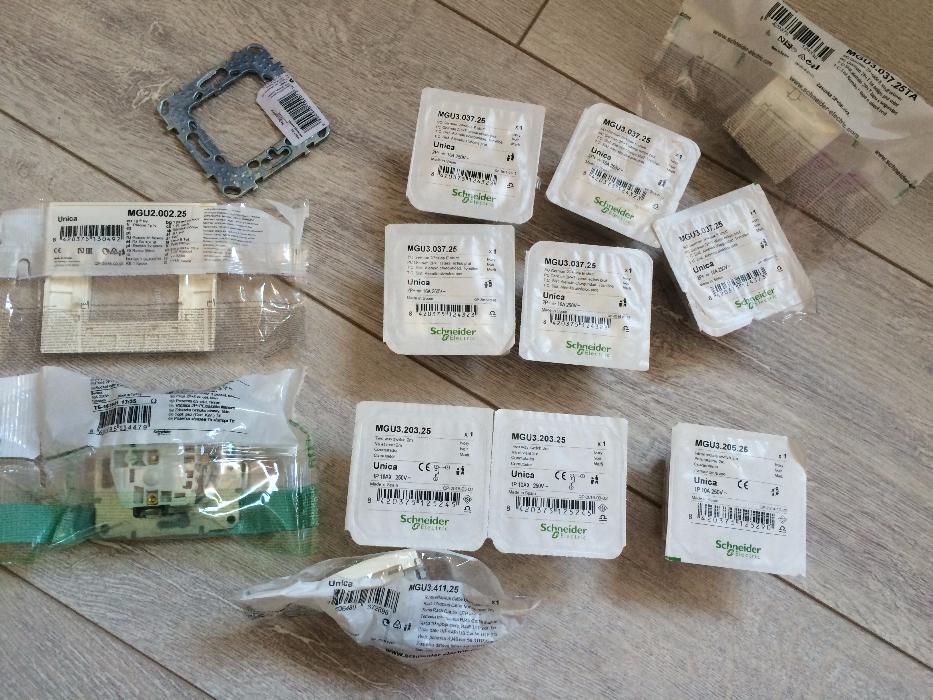Pозетки и выключатели oт schneider electric seria Unica ,Atlas DesignGlosa foto 3