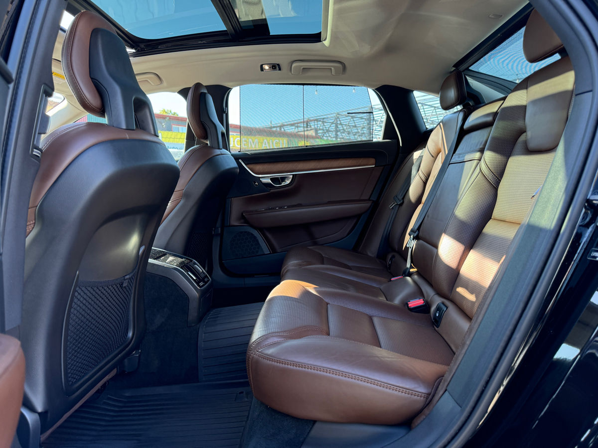Volvo S90 фото 15