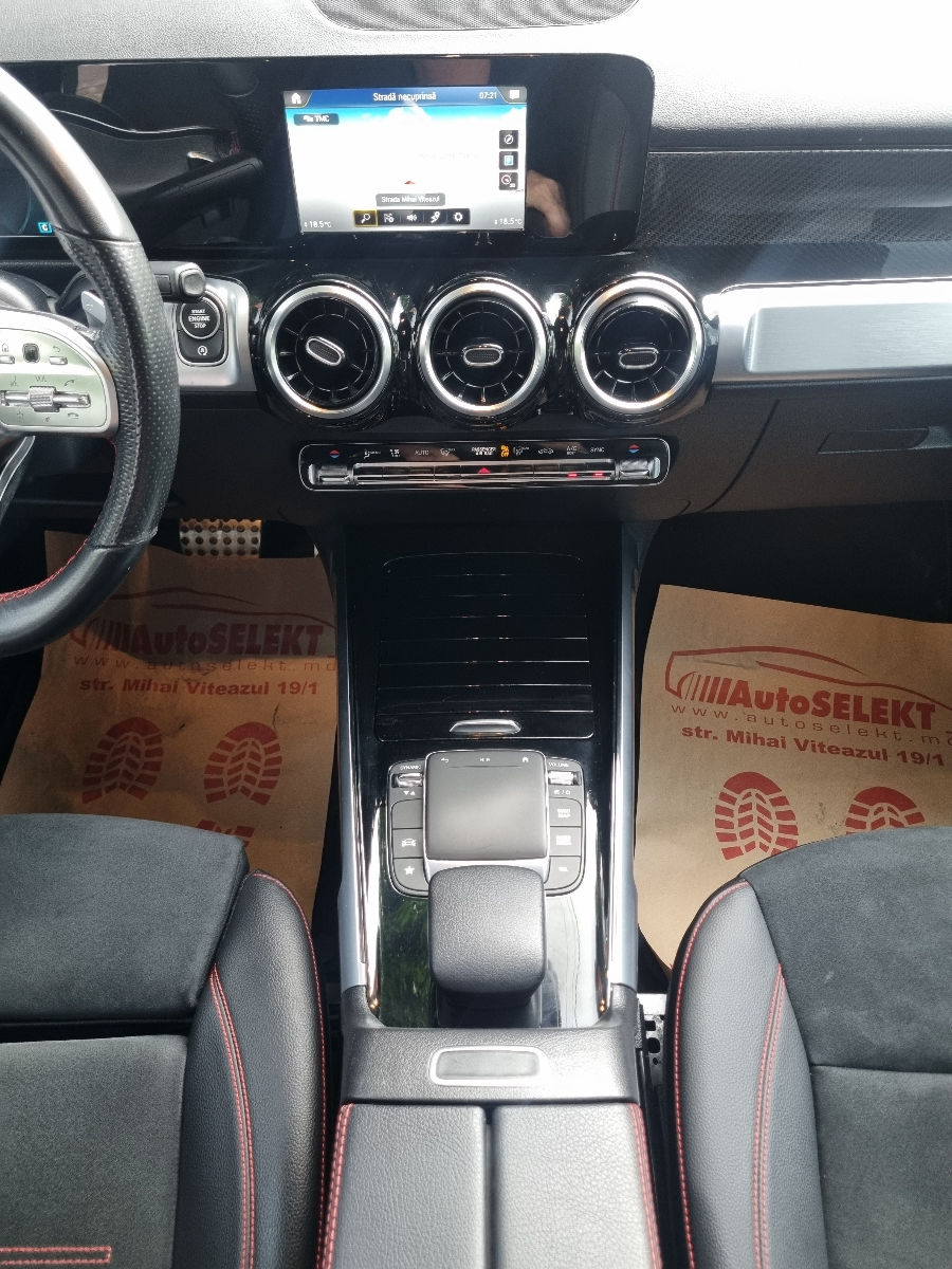 Mercedes GLB 2022 photo 12