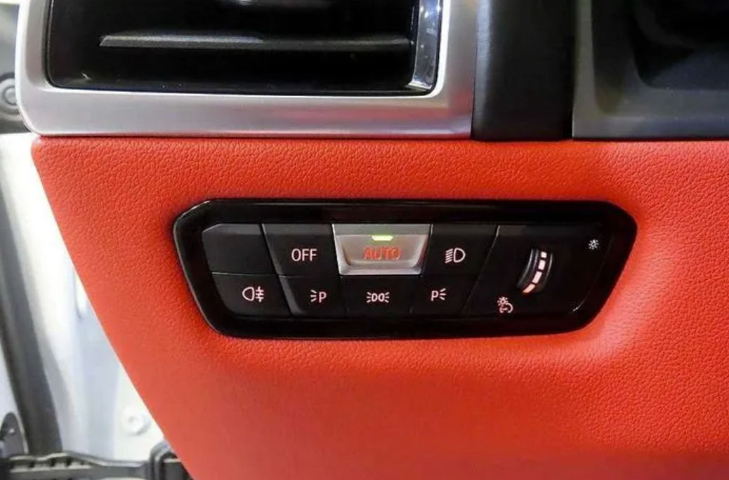 BMW 8 Series foto 9