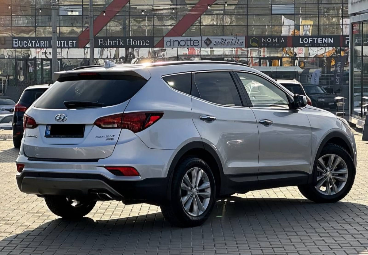 Hyundai Santa FE foto 2