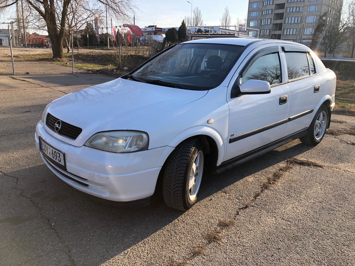 Opel Astra foto 2