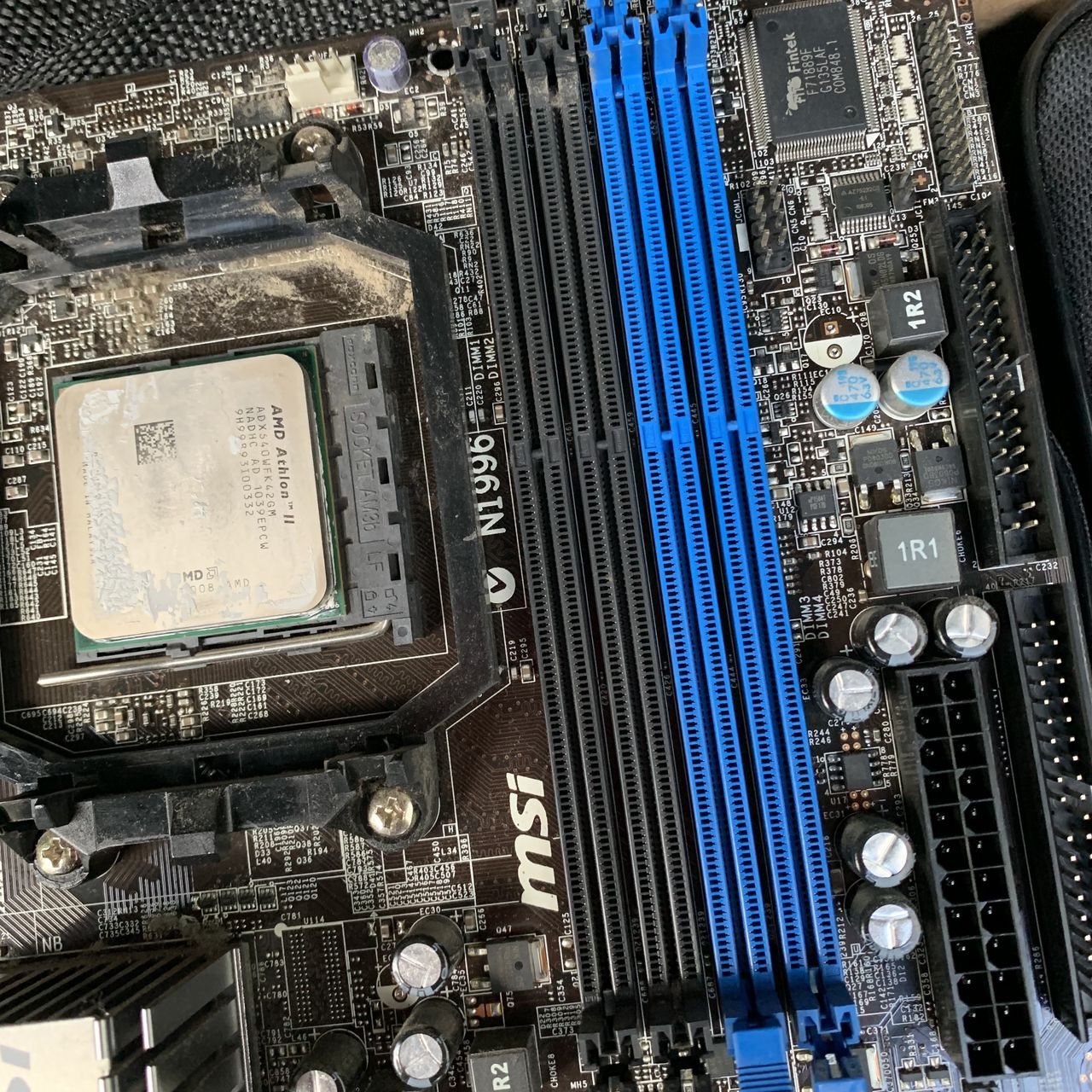 AMD Athlon II X4 640 + MSI 785GM-E65