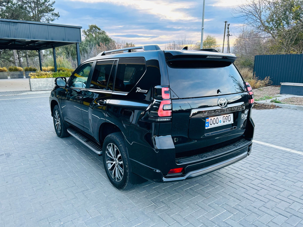 Toyota Land Cruiser Prado foto 3