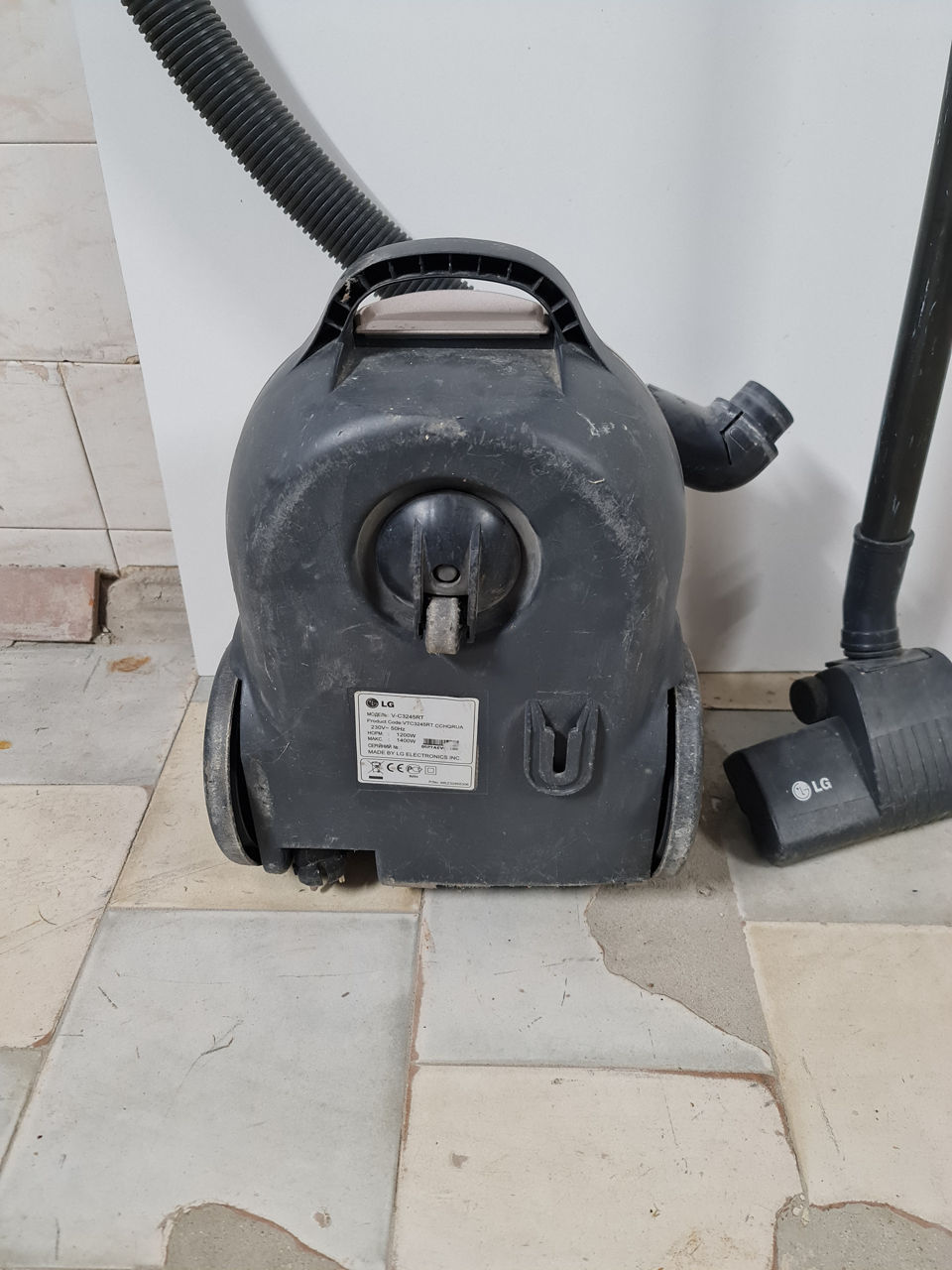 Профессиональный пылесос Karcher T191