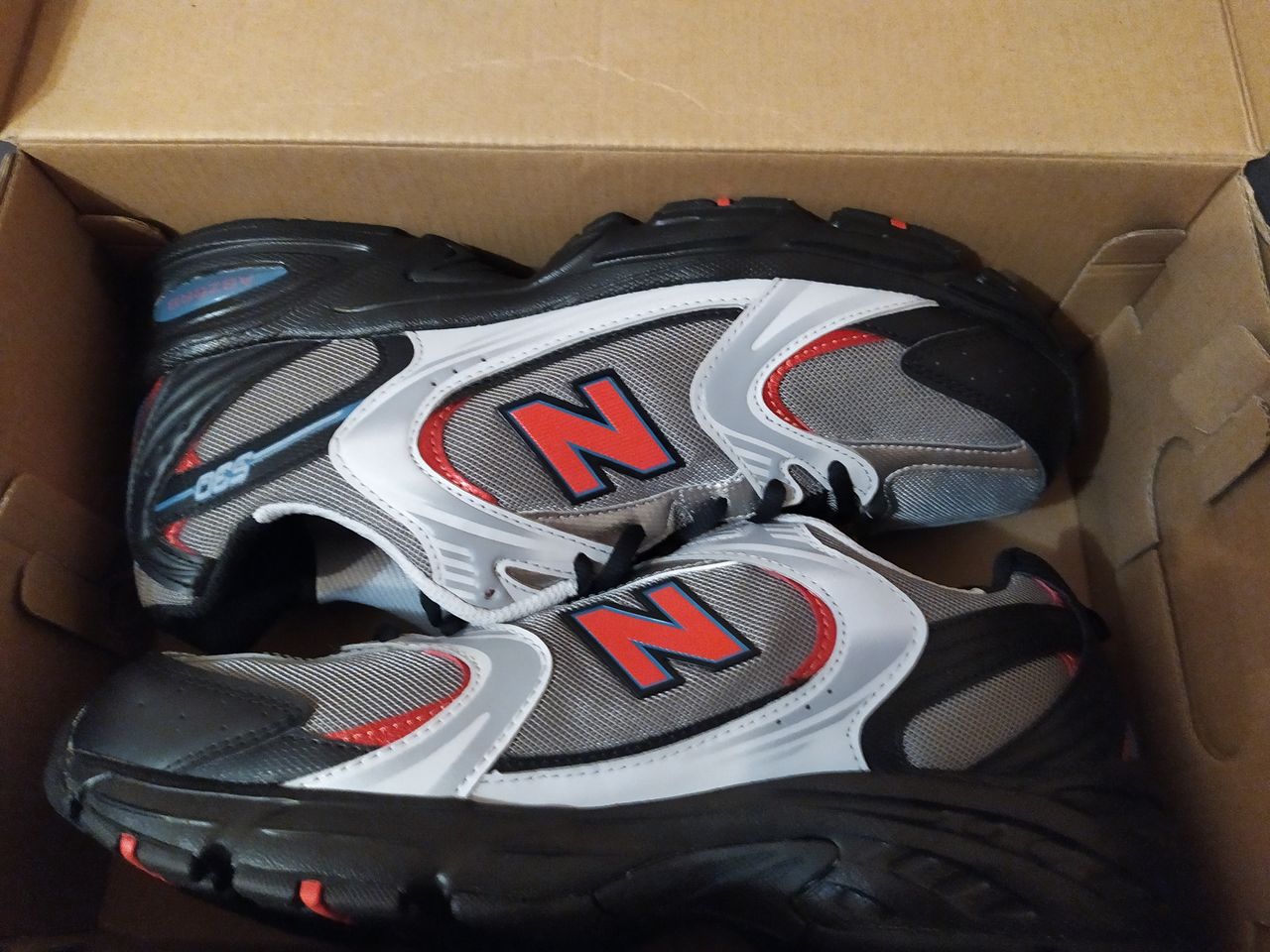 Оригинальные New Balance 530