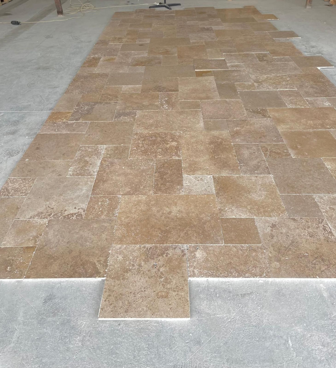 Travertin natural pavaj plăci finisare pe terasa, pavaj in curte, Noce travertin, Bej travertin foto 15