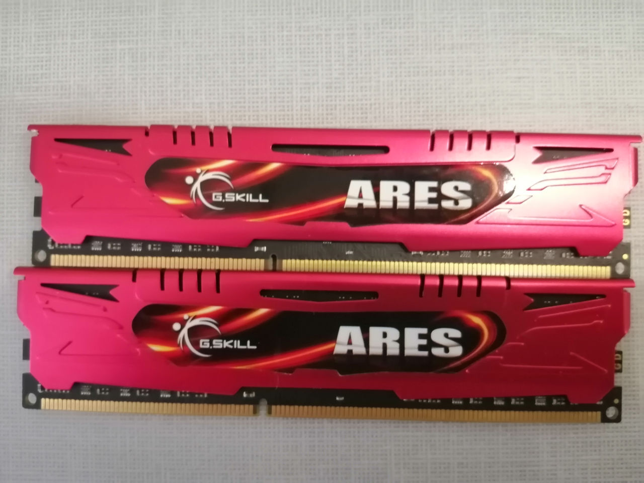 Vând memorii Ram pentru Calculator de masa, DDR 3, DDR 4 foto 14