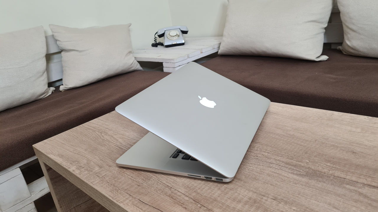 MacBook Pro 15 retina 2015 (i7 3.50Ghz, 16gb) Bateria noua foto 6