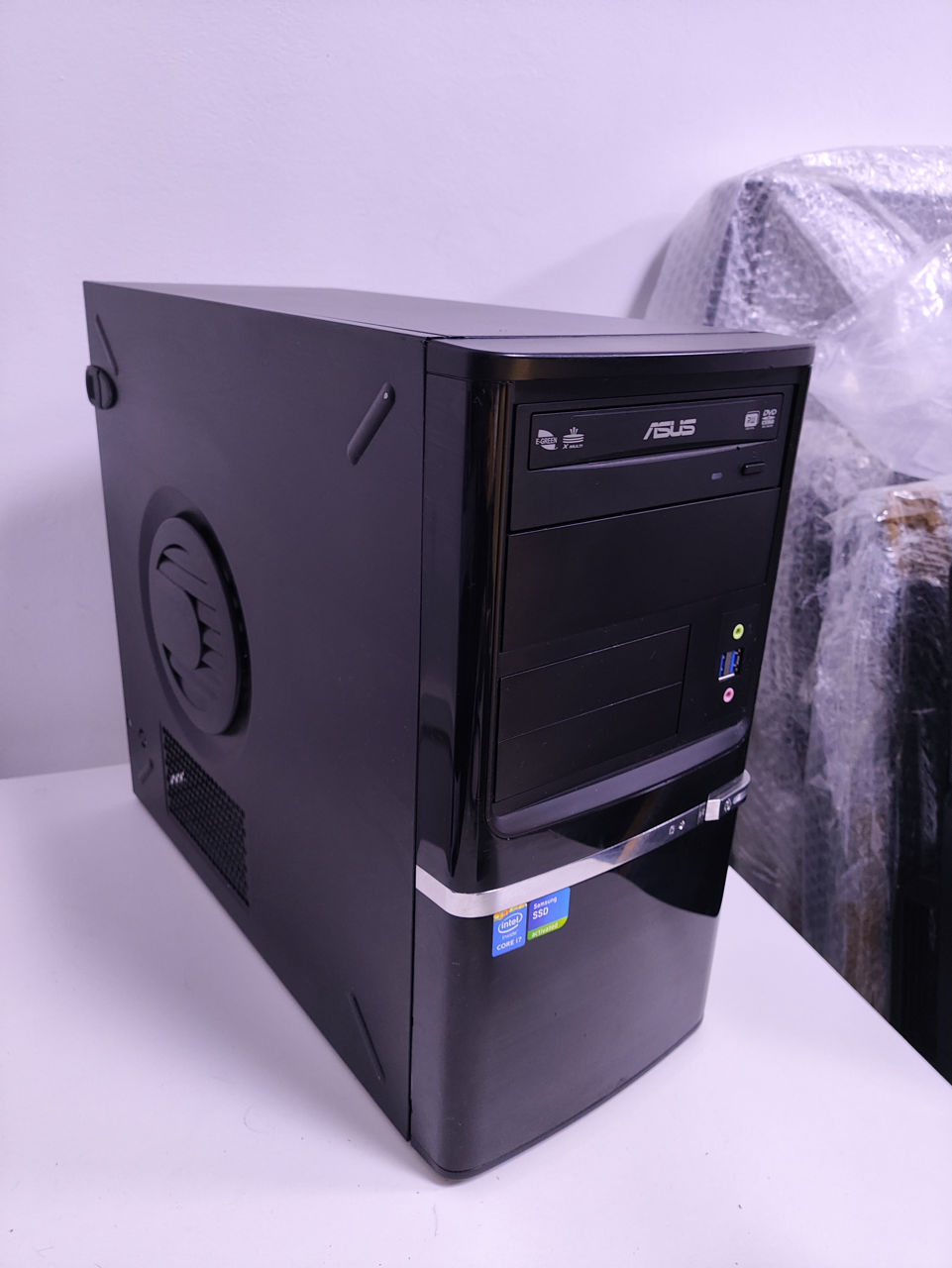 Stabilitate și Viteză: PC Tower cu Intel Core i7 CPU	8192   1 x 128 SSD 	1 x 500 HDD	DVDRW foto 2