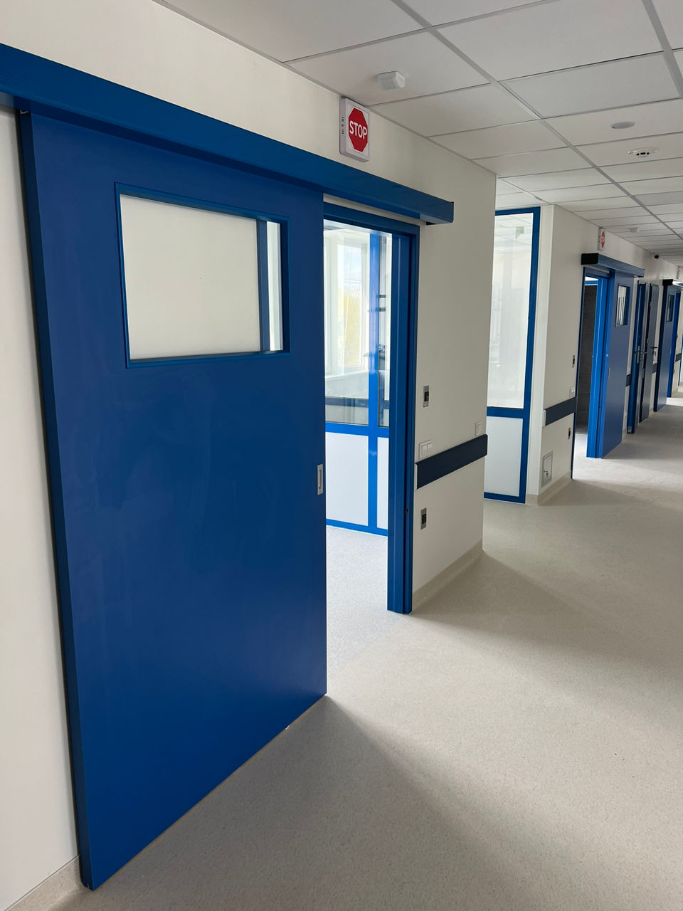 Ușile radiologice căptușite cu plumb/ Двери для рентген кабинетов / Ușile medicale фото 2