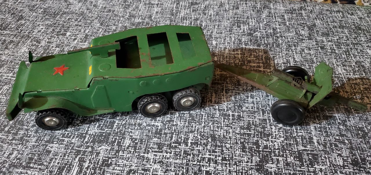 Очень редкая военная техника игрушка ссср жесть бтр-152 с пушкой