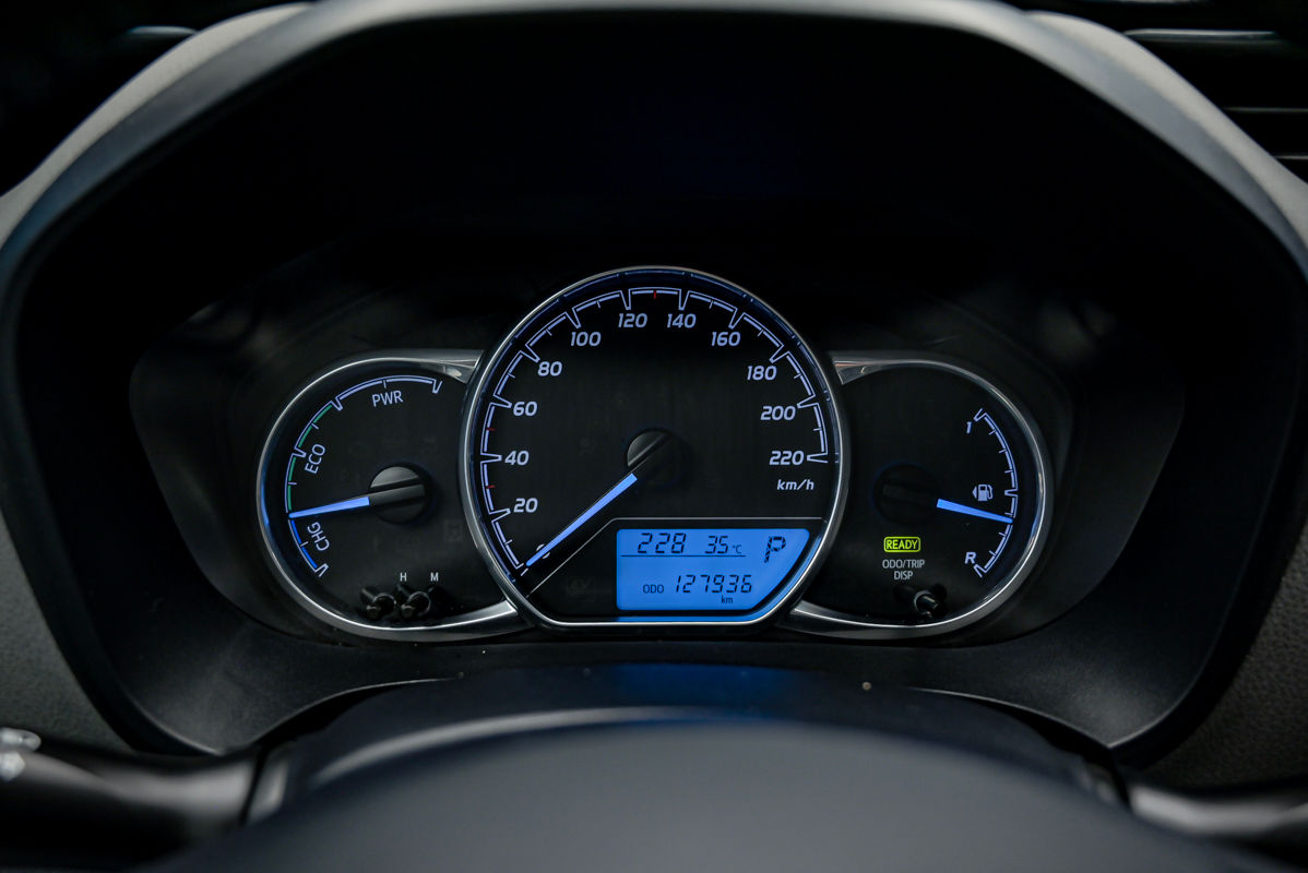 Toyota Yaris фото 9