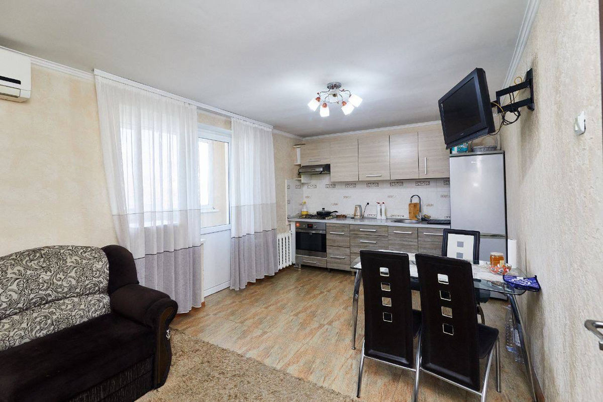 Apartament cu 1 cameră, 58 m², Centru, Chișinău