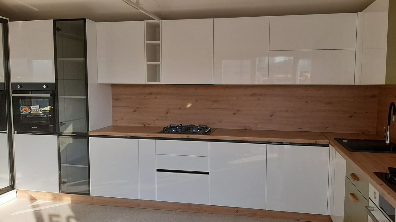 Bucatari la comanda,ne aflam in piata tolciok foto 0