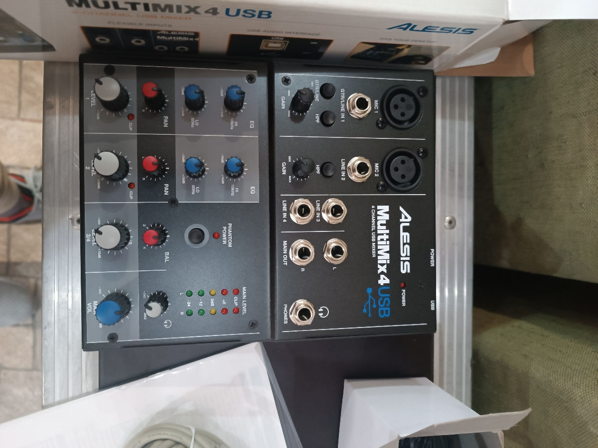 Mixer Compact Alesis foto 1