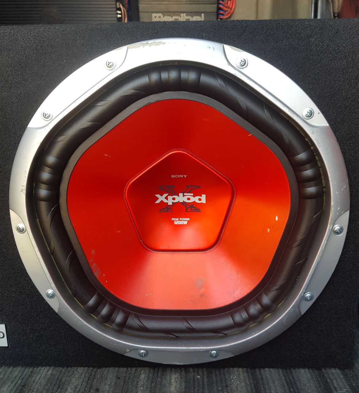 Сабвуфер Sony Xplod XS-L121P5 1200W