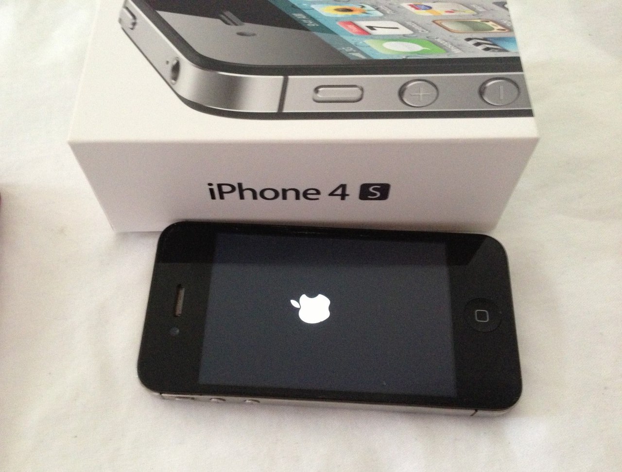 Авито айфон. Iphone 4s 16gb. Iphone 4s Black. 16gb.4s. Айфон 4 s черный.